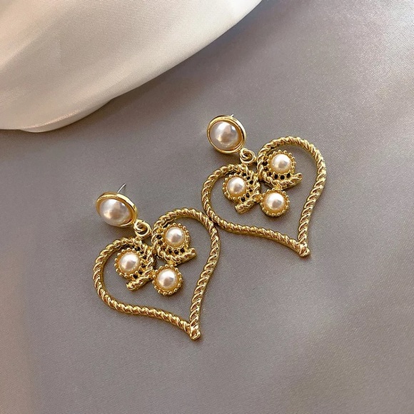 Trendy Gold Tone Heart Statement Drop Earrings - Picture 3 of 5